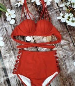 bikini đỏ