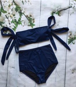 bikini xanh tím